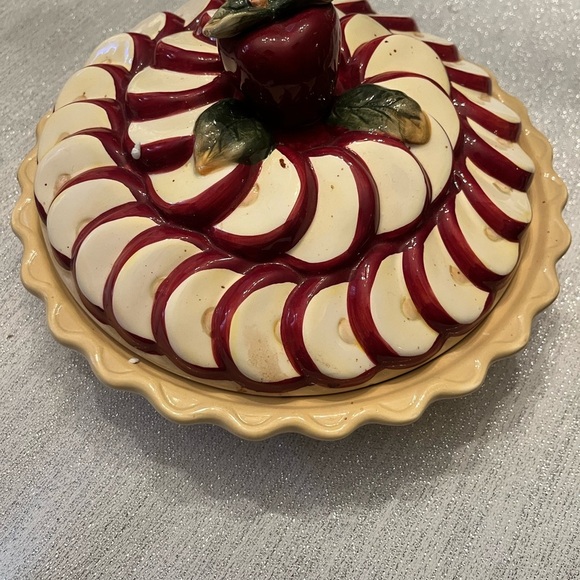 Vintage NEW IN BOX Ceramic 10.5" Country Apple Pie Dish with Cover Lid - Picture 4 of 5